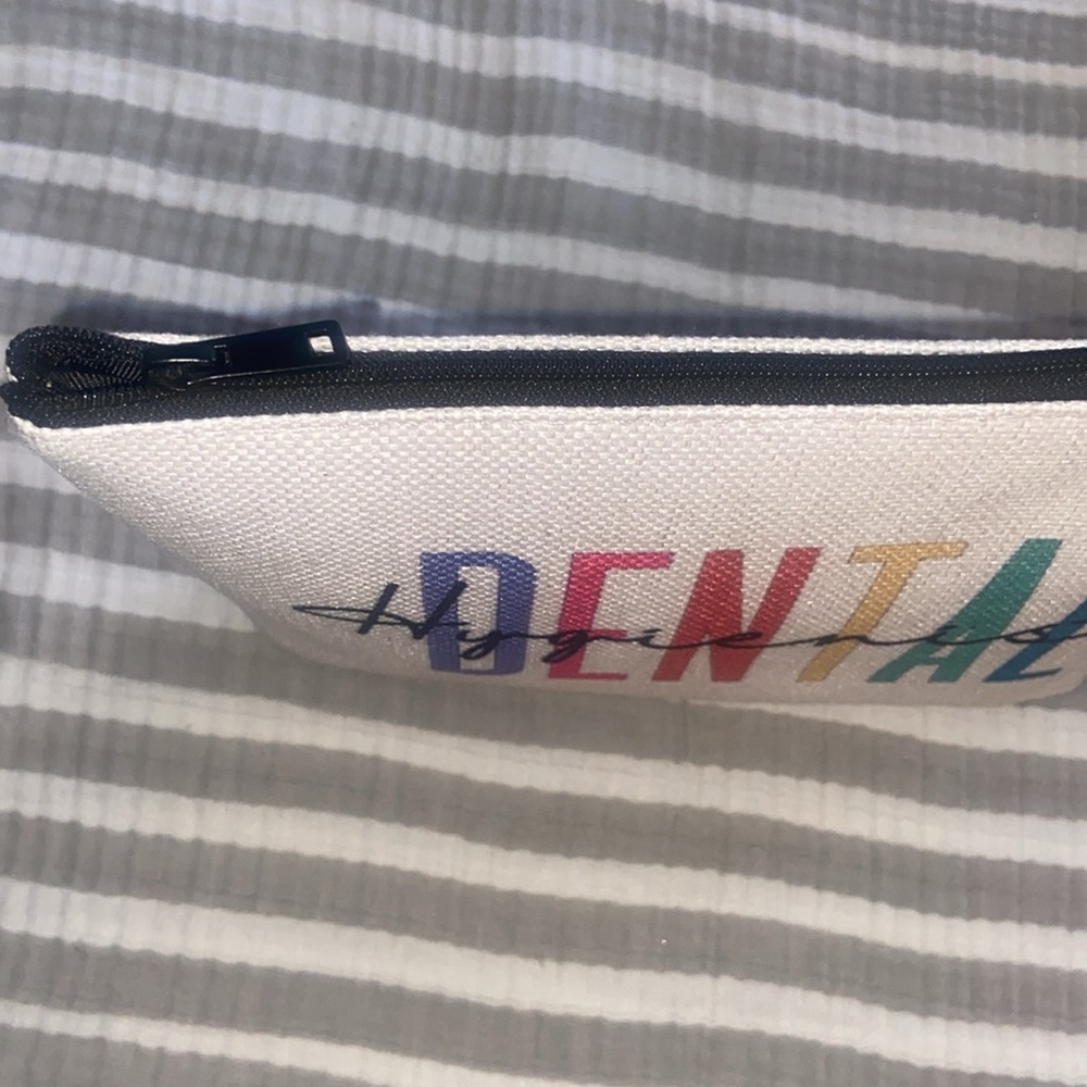 Dental Hygiene Gift Set Bundle | Floss Bracelet, Tooth Case, Bag & Accessories… - Picture 8 of 12